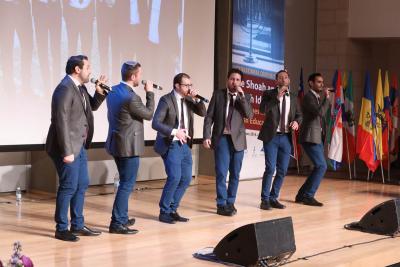 &quot;Kippalive&quot; – a young a cappella group entertain the audience at the opening ceremony of the International Jewish Educators&#039; Conference